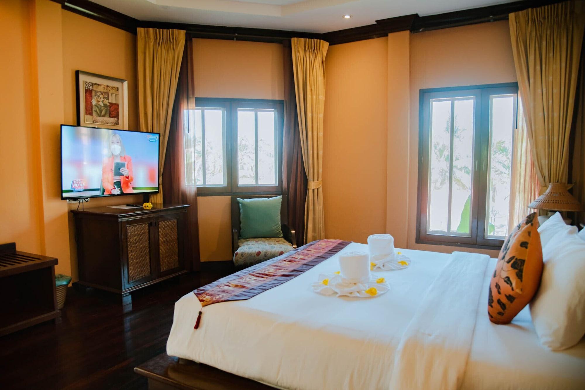 The Aiyapura Koh Chang Exterior photo