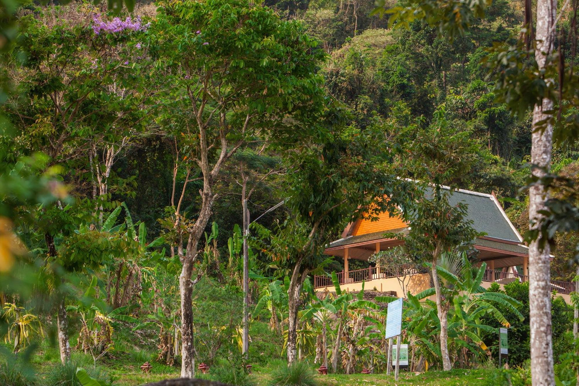 The Aiyapura Koh Chang Exterior photo