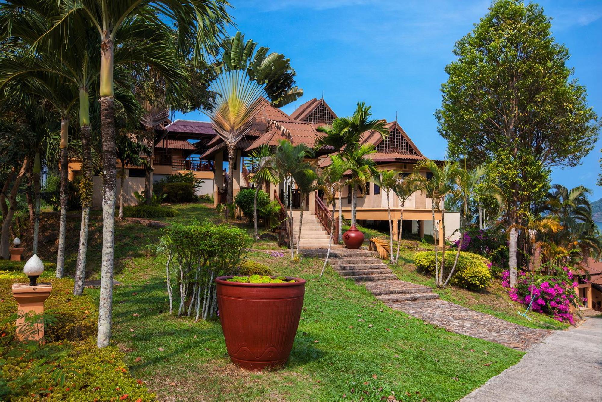 The Aiyapura Koh Chang Exterior photo